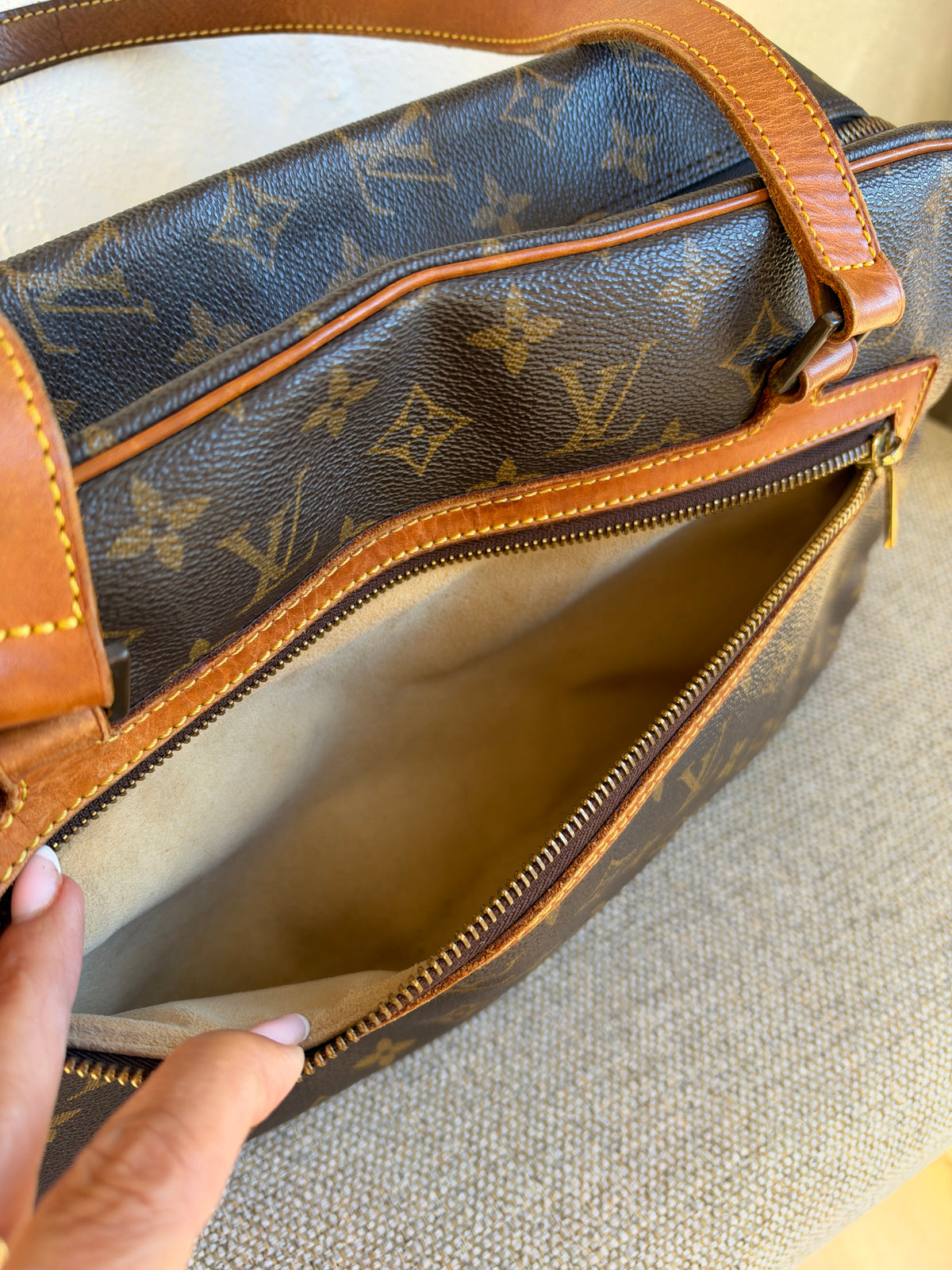 Louis Vuitton Cite GM
