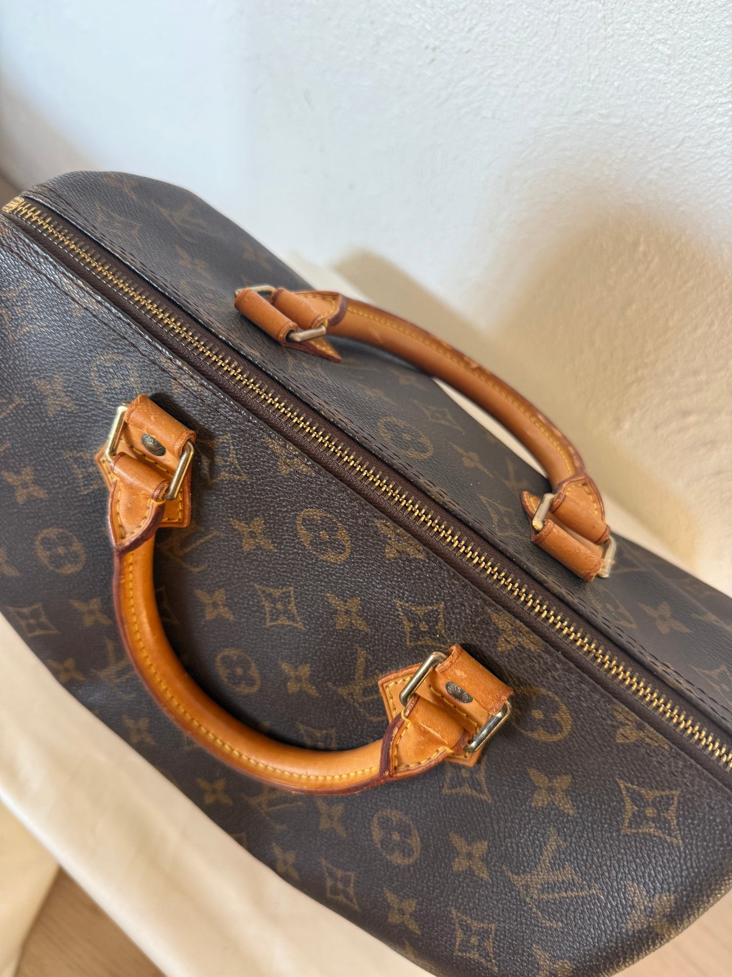Louis Vuitton Speedy 30