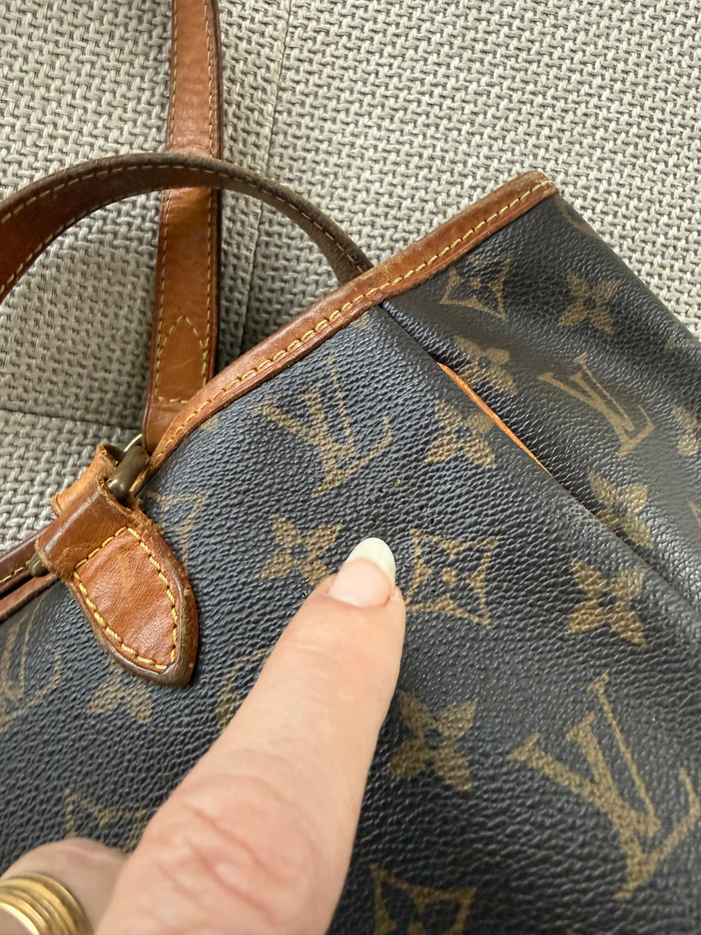 Louis Vuitton Tote bag
