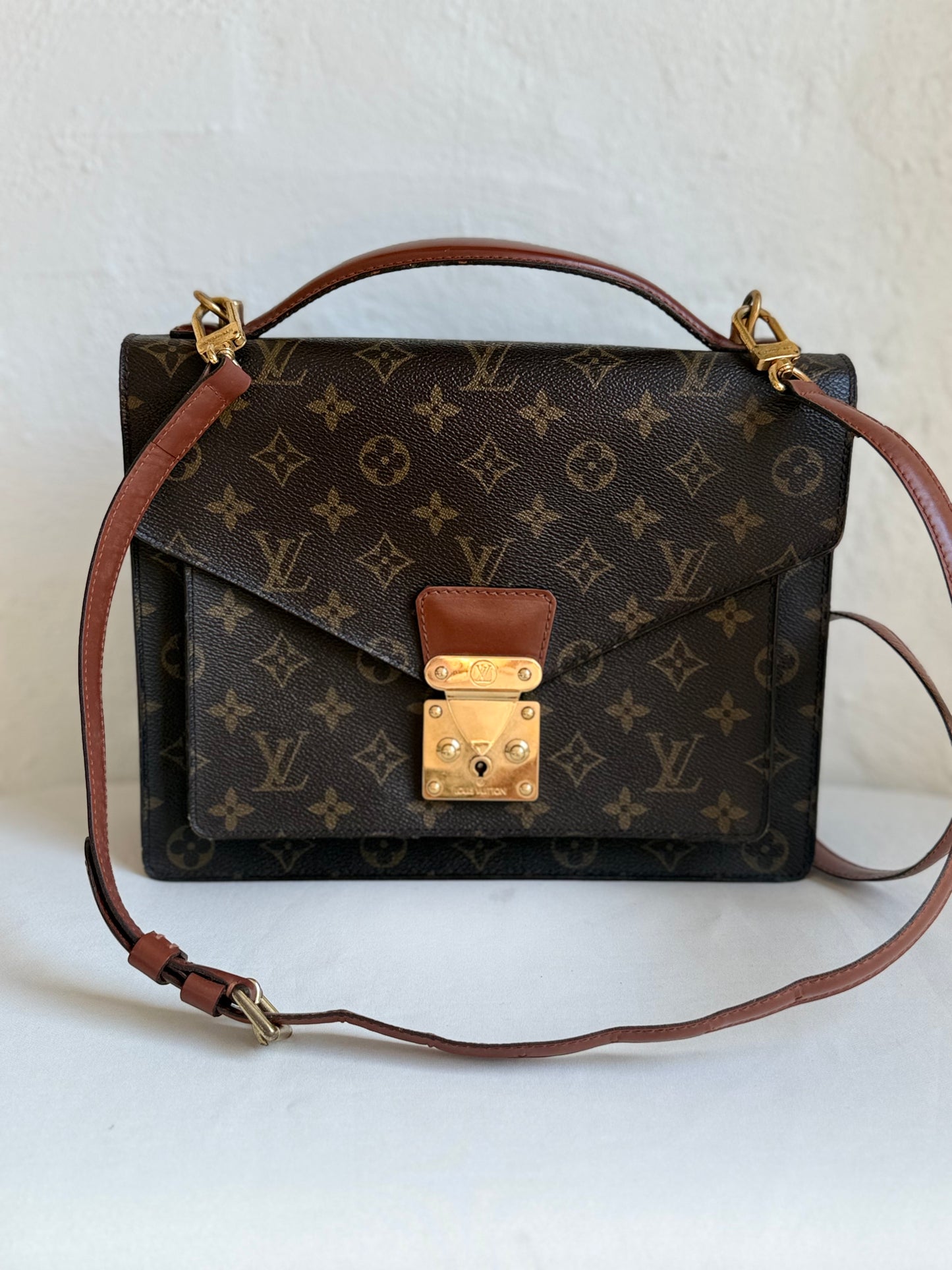 Louis Vuitton Monceau 28