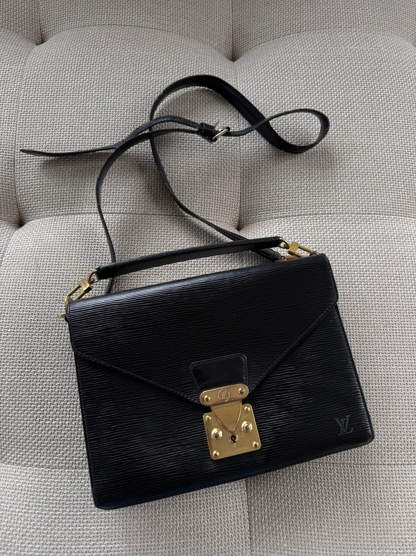 Louis Vuitton SAC Biface Epi