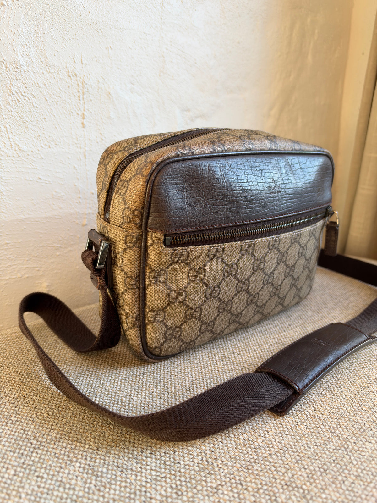 Gucci Messenger bag