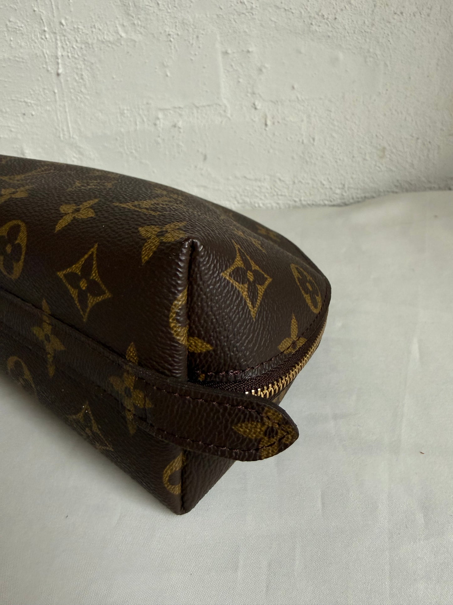 Louis Vuitton Demi Ronde makeup taske