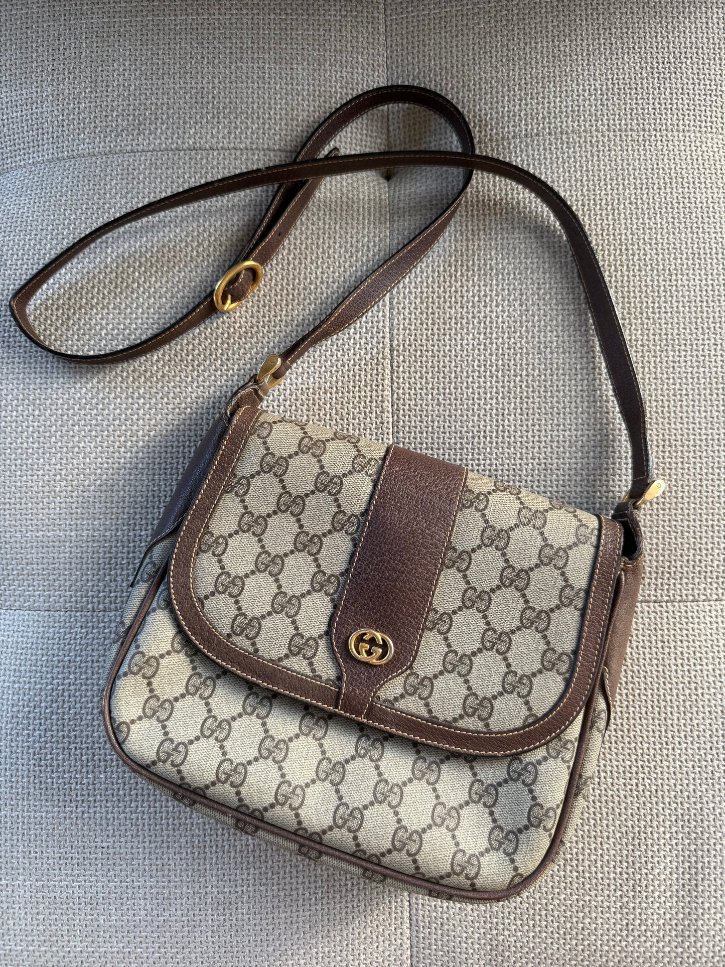 Gucci Crossbody bag