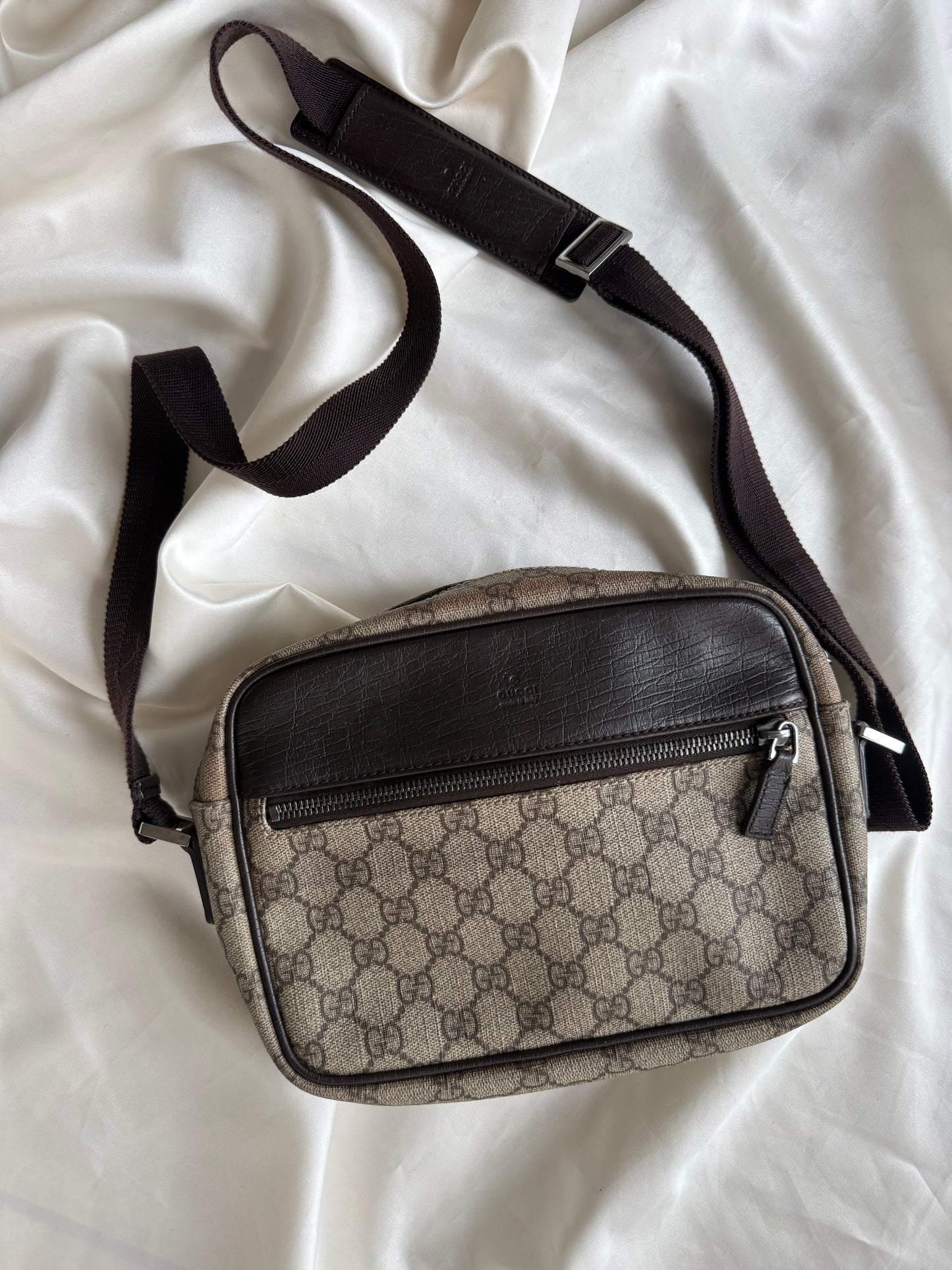 Gucci Messenger bag