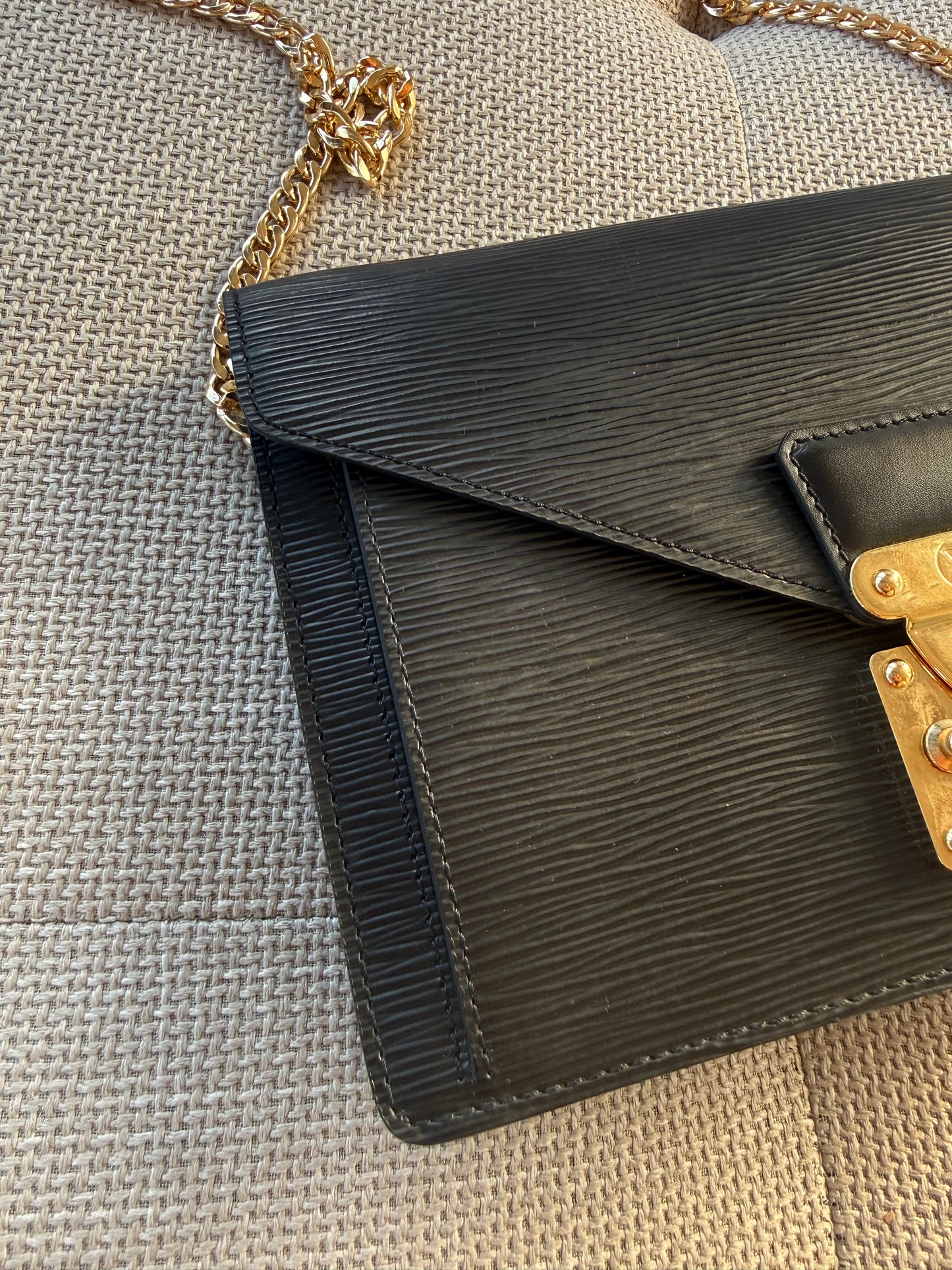 Louis Vuitton Epi Dragonne wrist/shoulder bag
