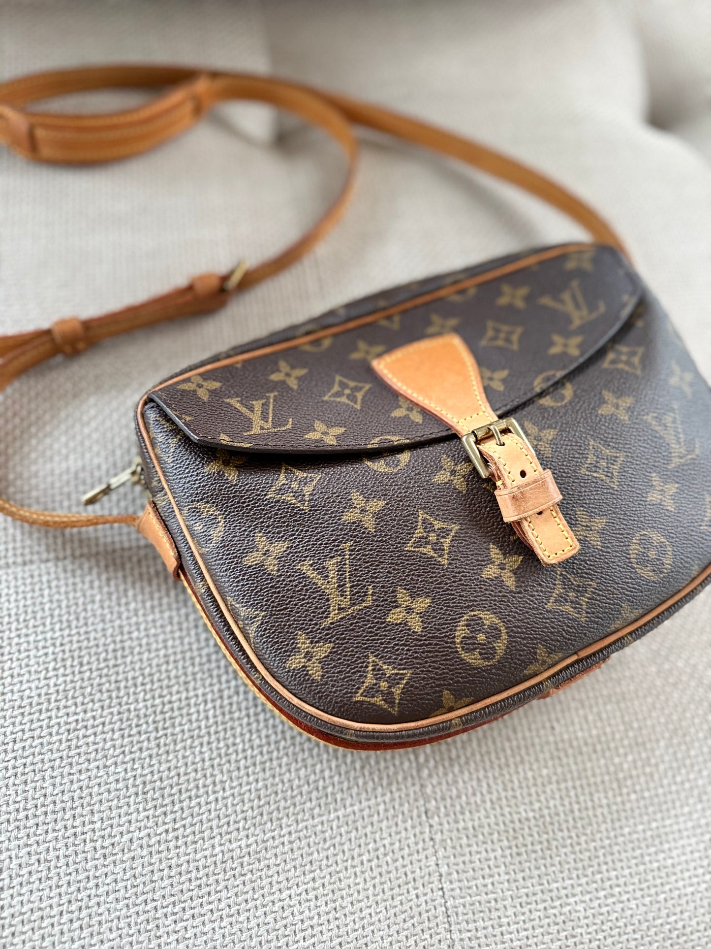 Louis Vuitton Jeune Fille MM