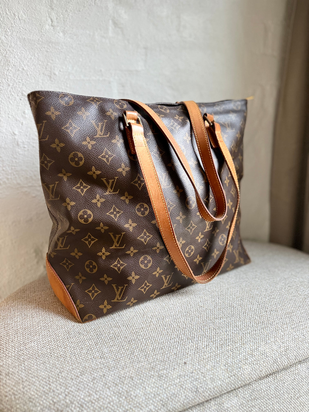 Louis Vuitton Cabas Mezzo