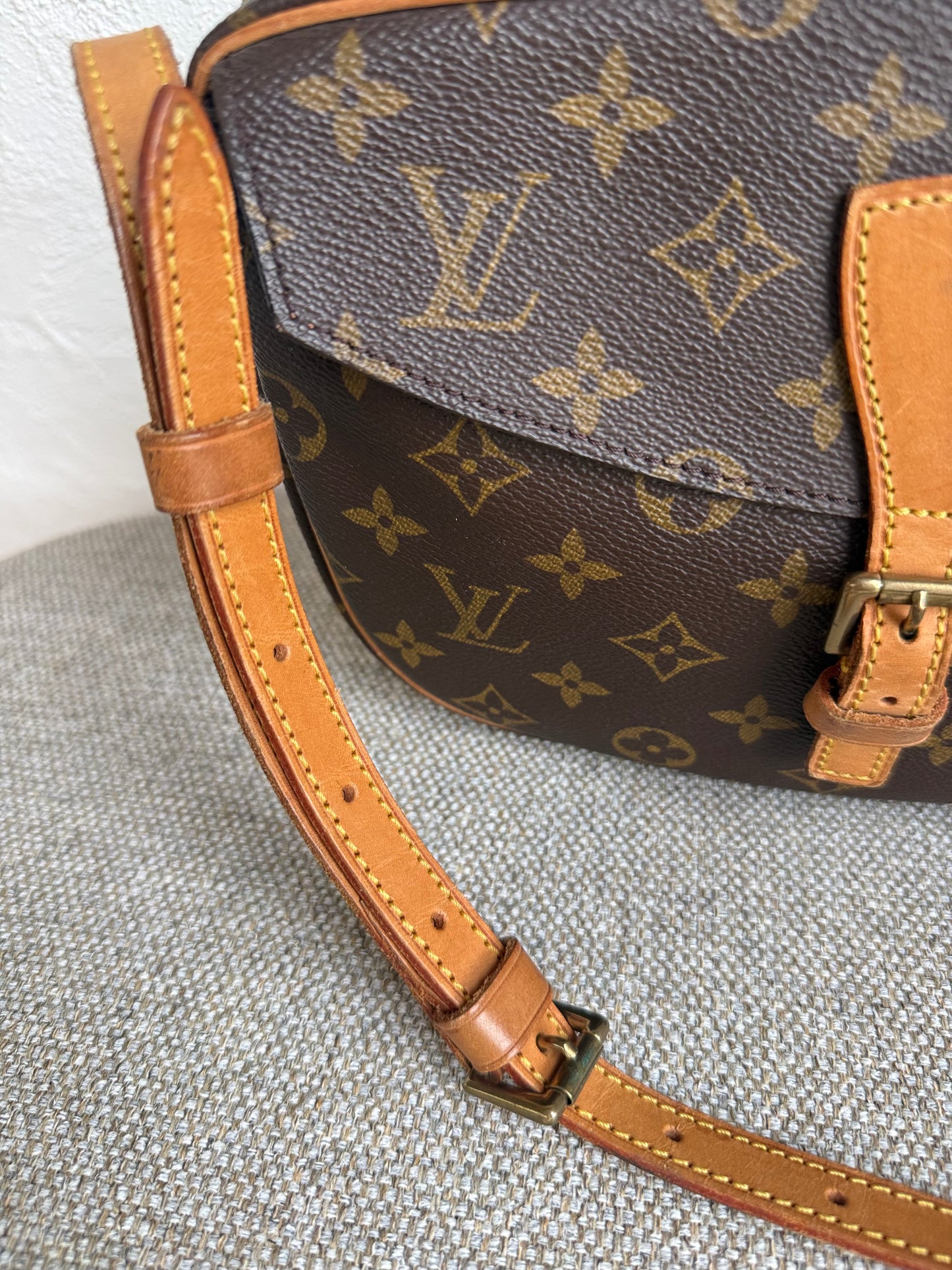 Louis Vuitton Jeune Fille MM