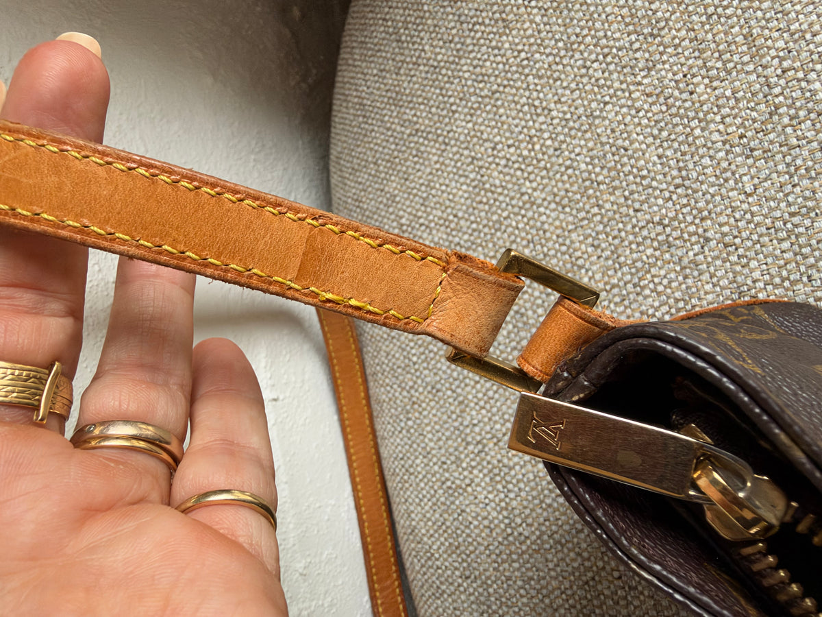 Louis Vuitton Trotteur Crossbody