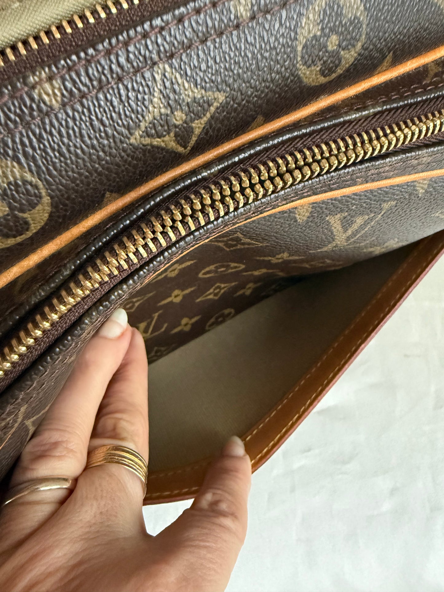 Louis Vuitton Reporter PM