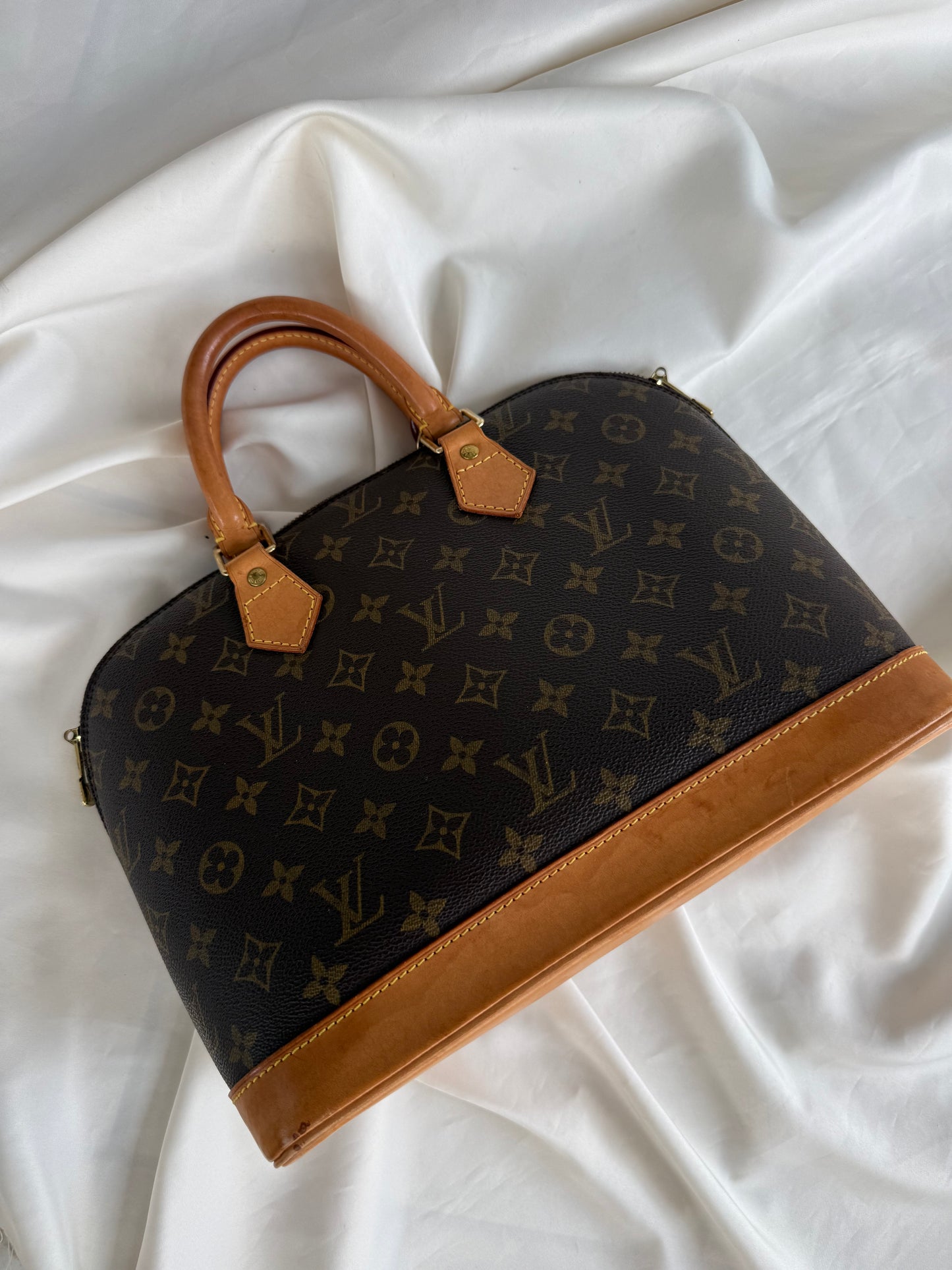 Louis Vuitton Alma