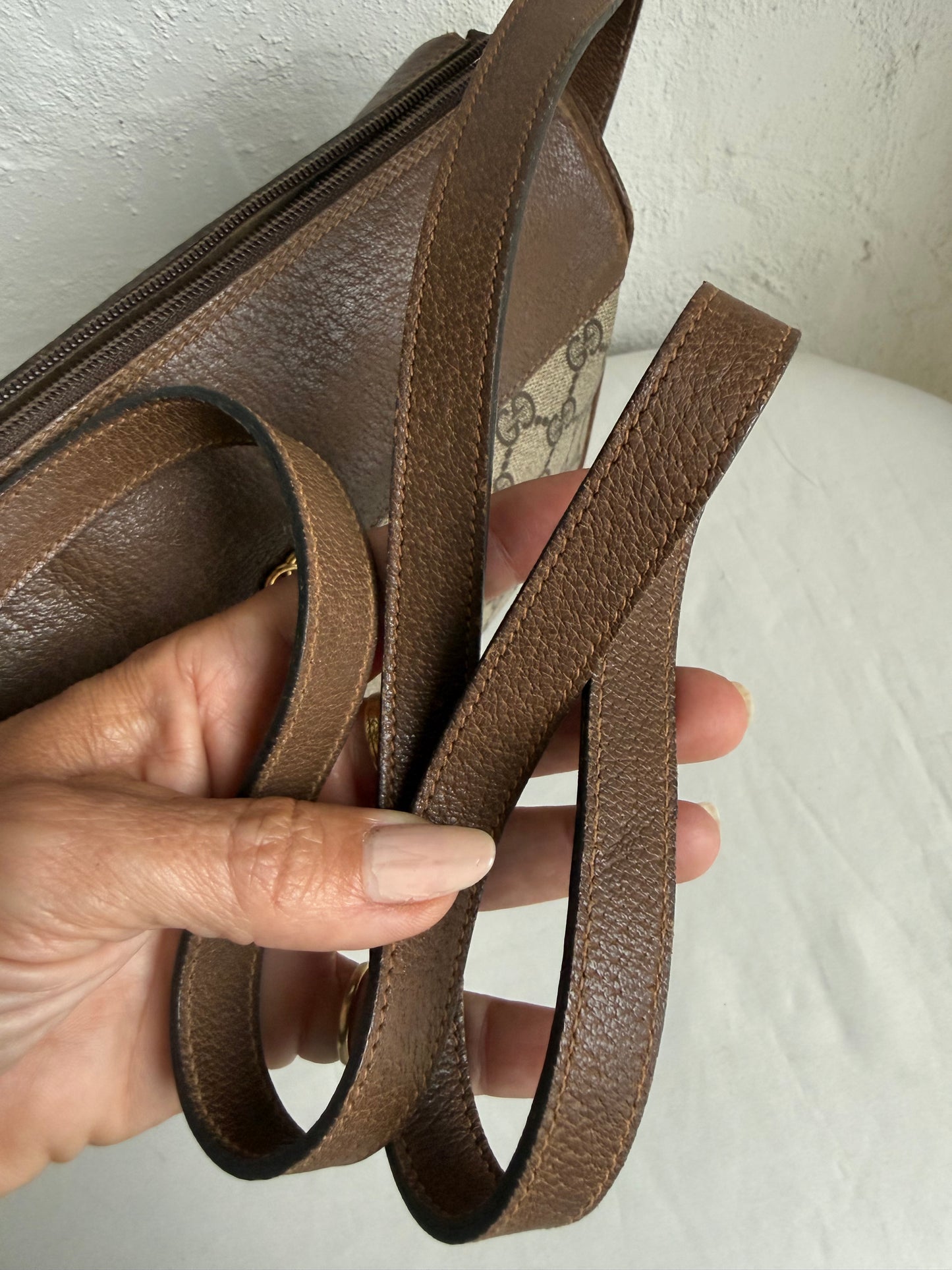Gucci shoulder bag