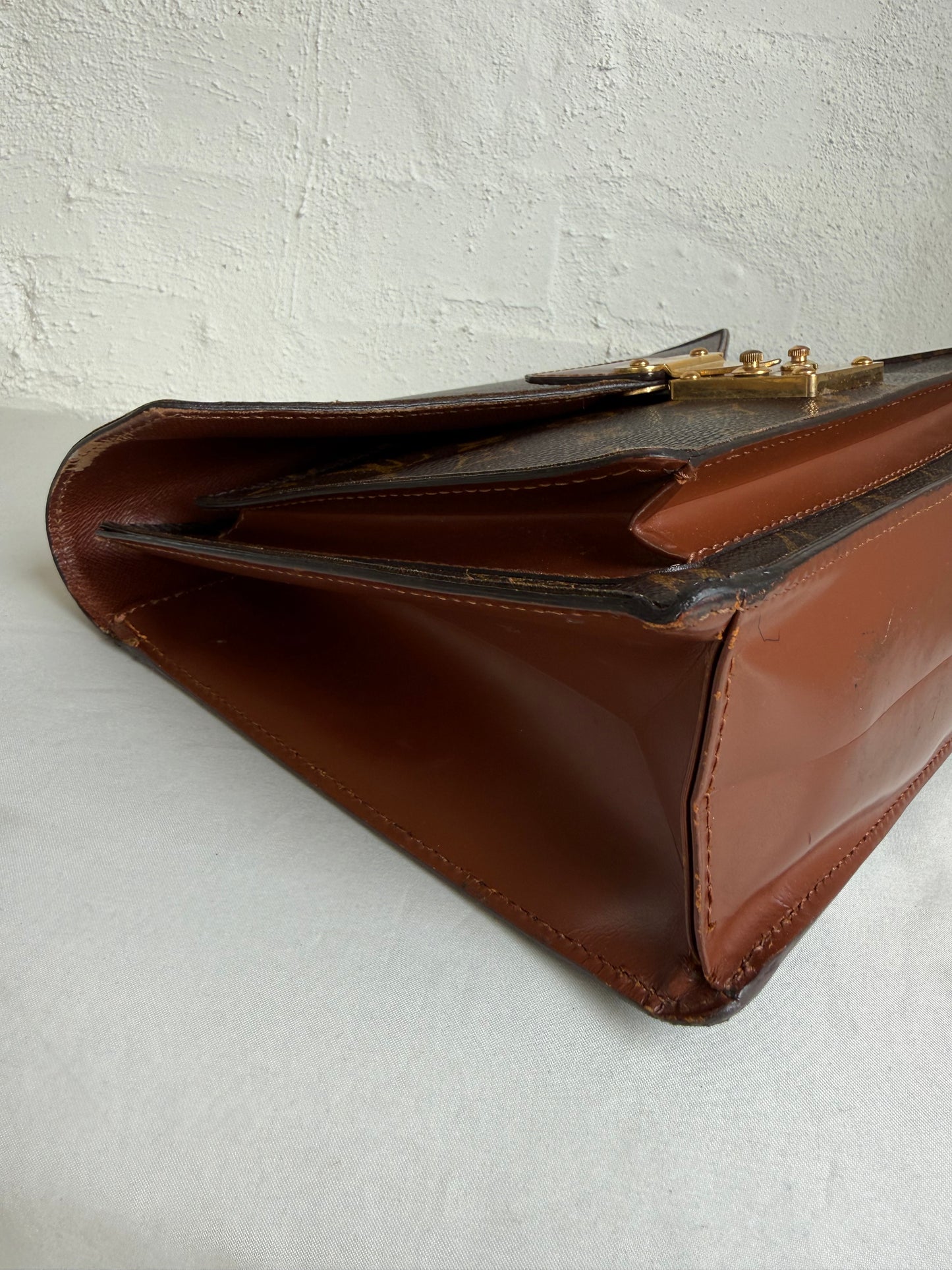 Louis Vuitton Monceau 28