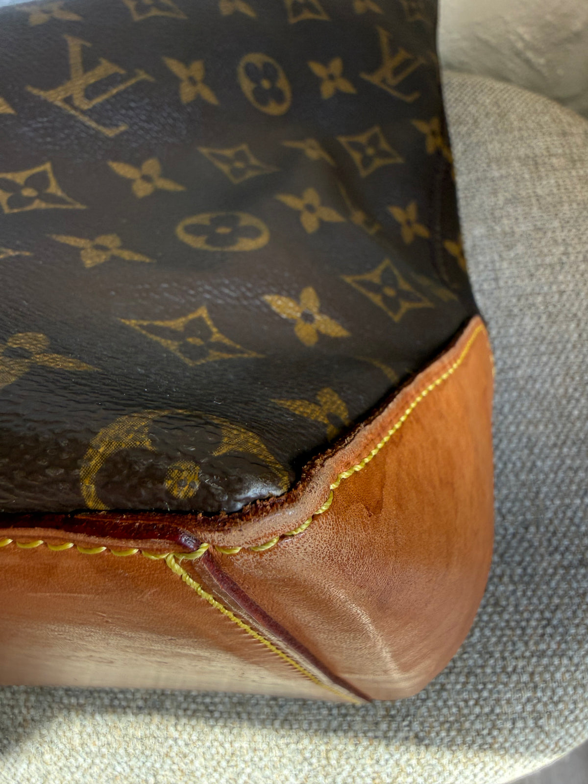 Louis Vuitton Cabas Mezzo