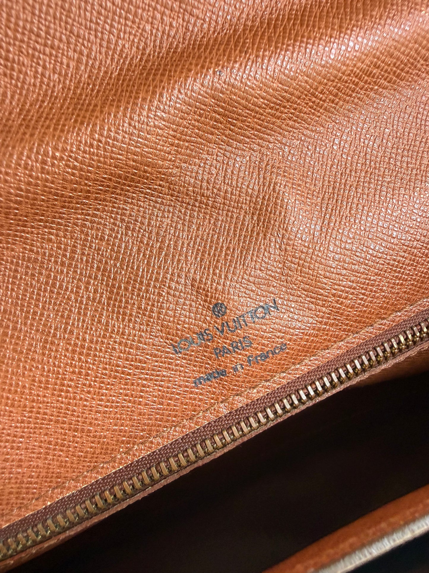 Louis Vuitton Monceau 28