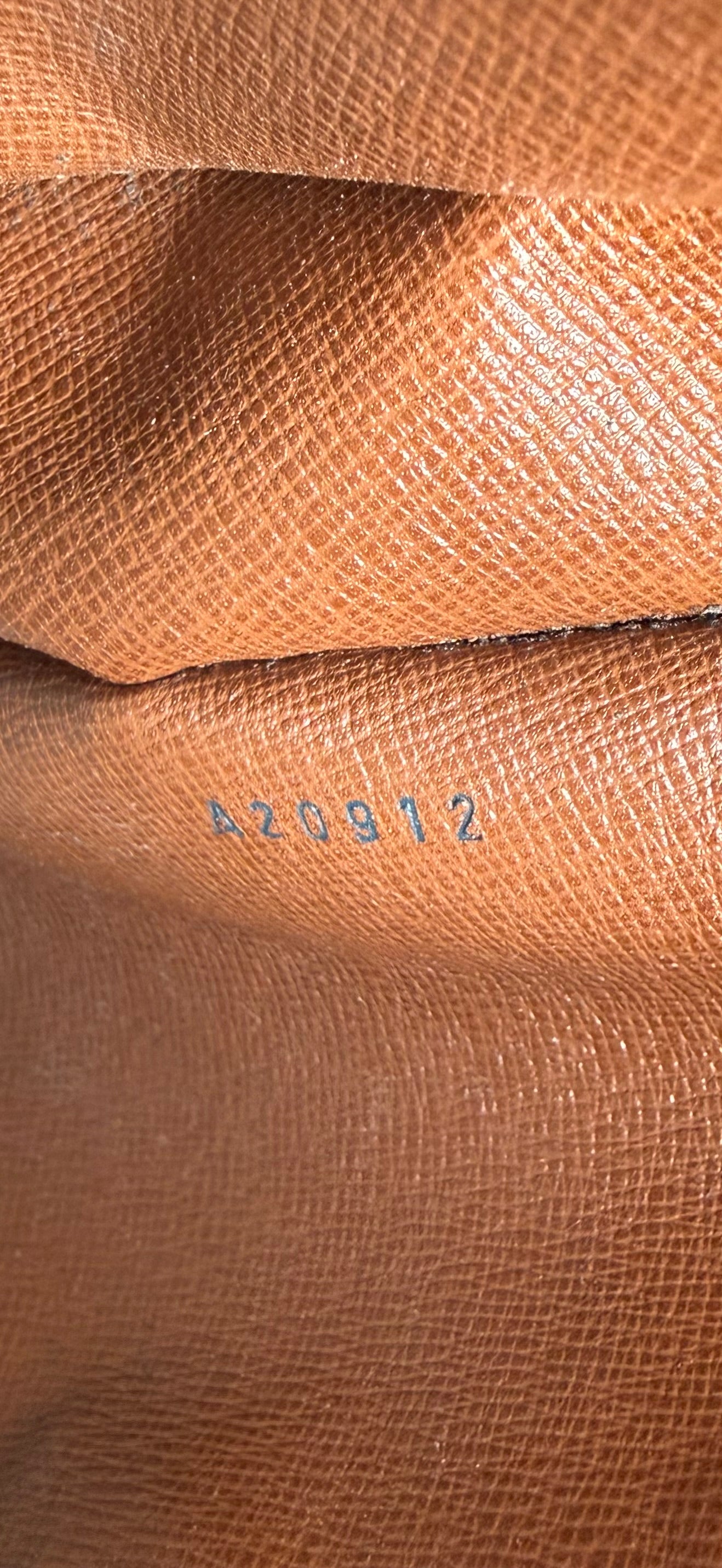 Louis Vuitton Boulogne 35