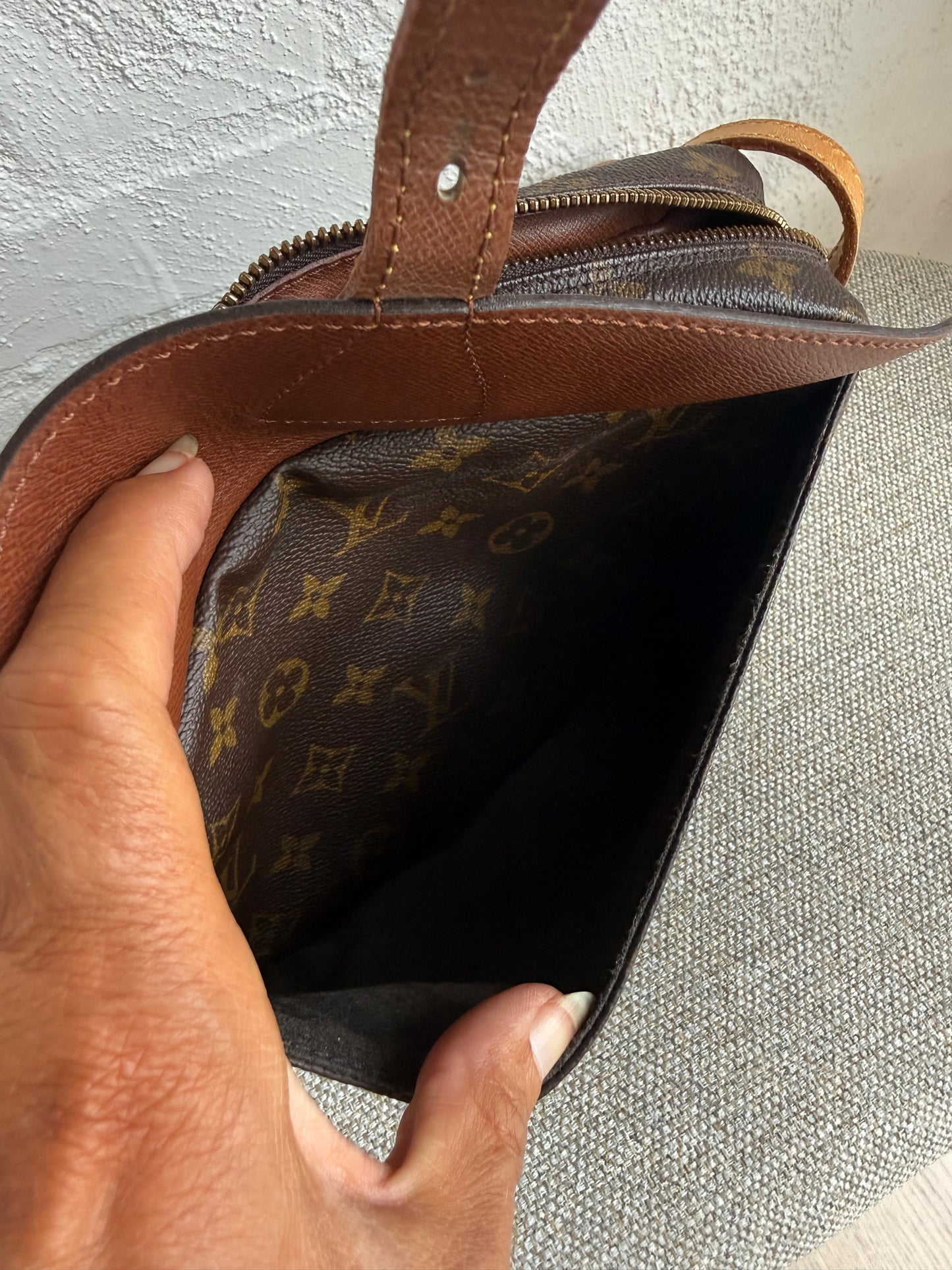 Louis Vuitton Jeune Fille MM
