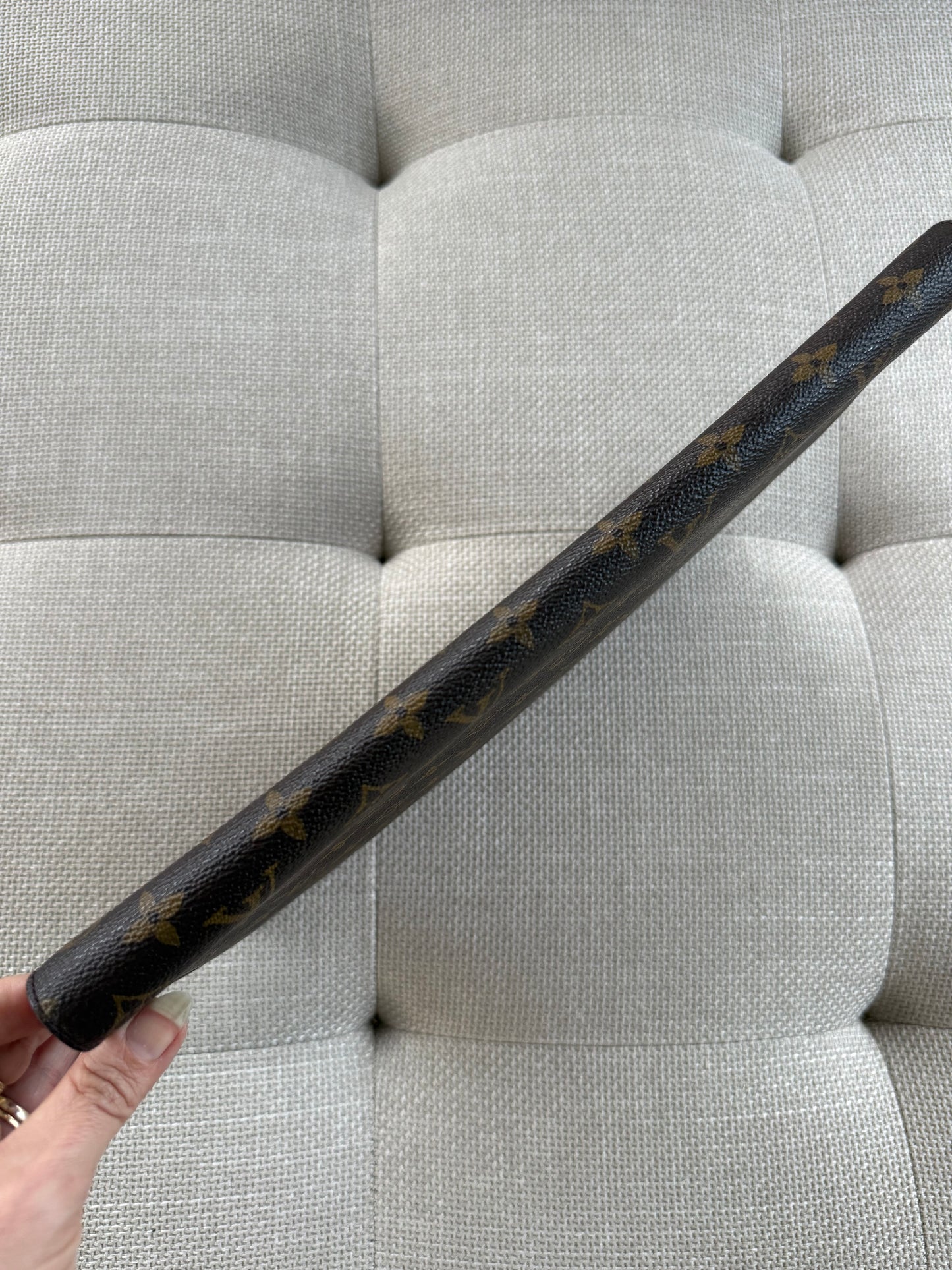 Louis Vuitton pc sleeve