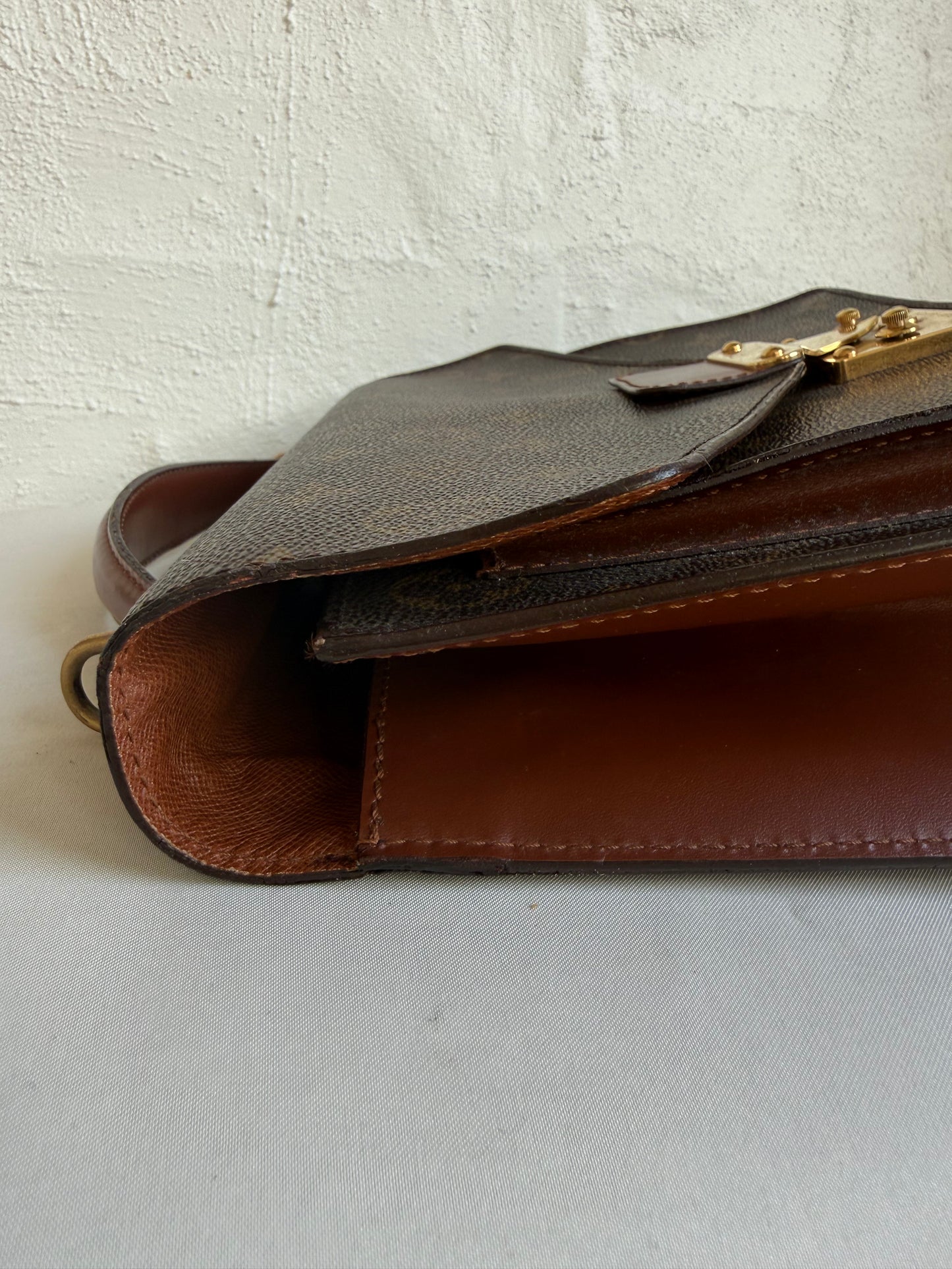Louis Vuitton Monceau 28