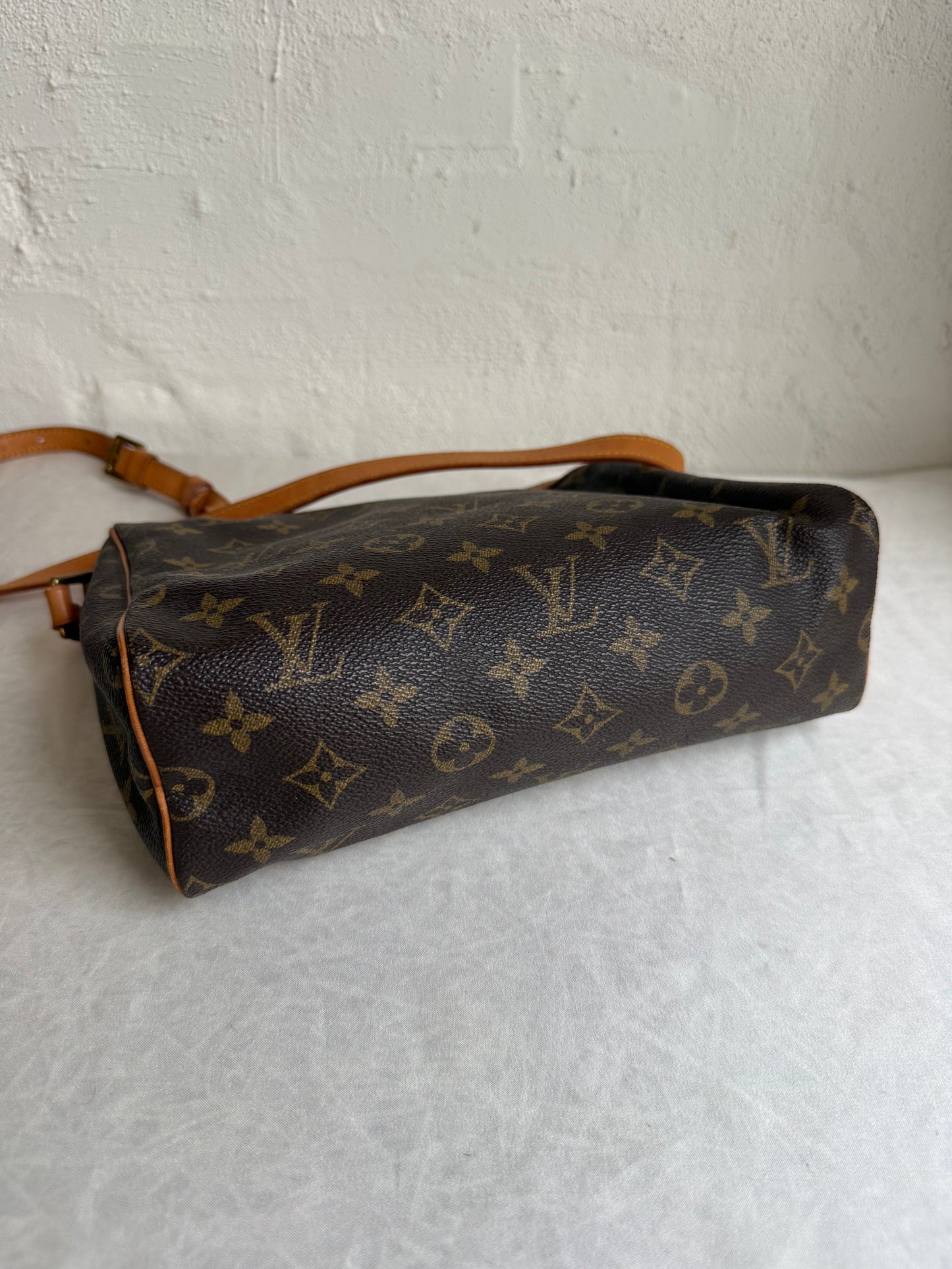 Louis Vuitton Tulle Lee