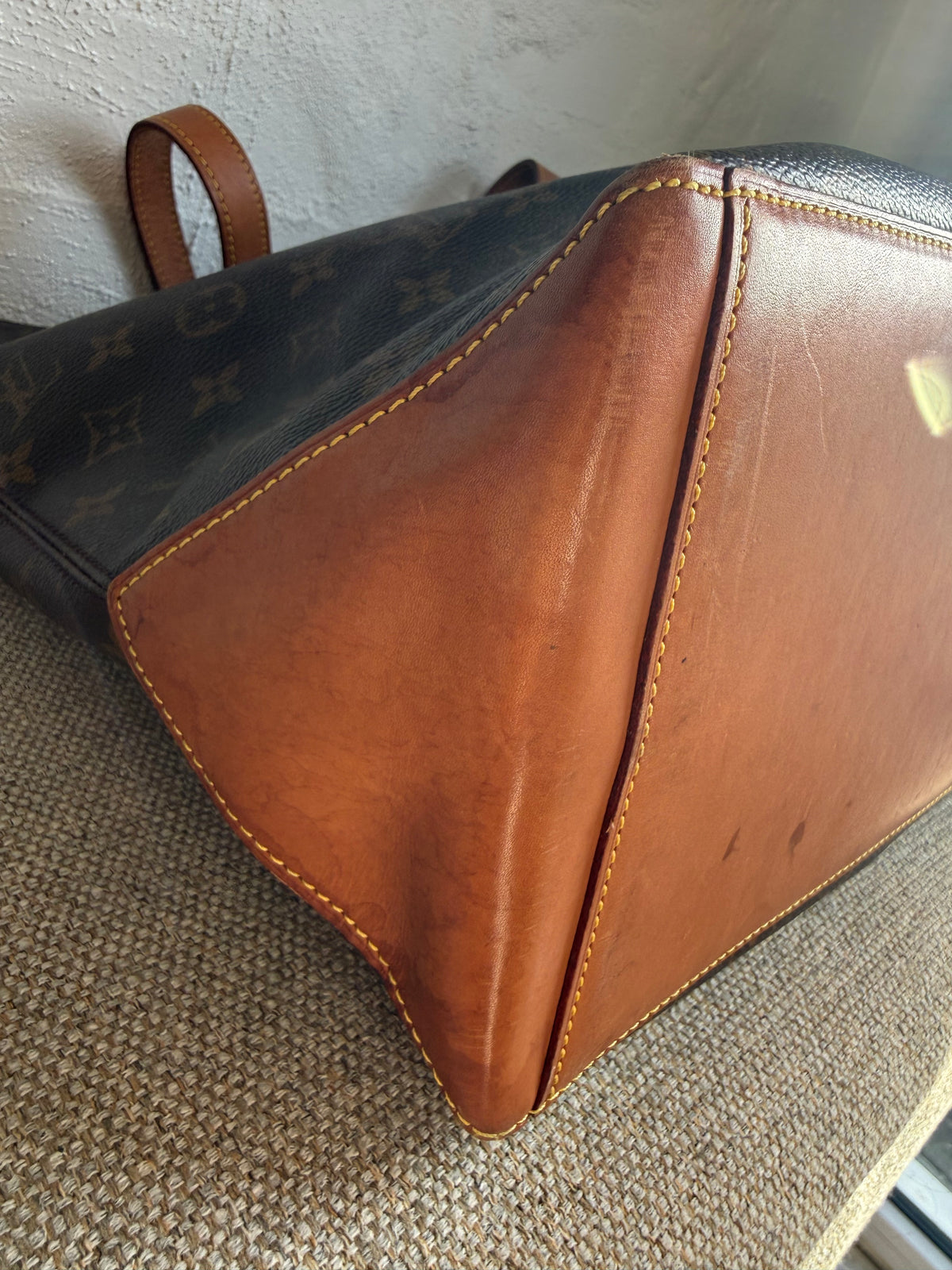 Louis Vuitton Cabas Mezzo