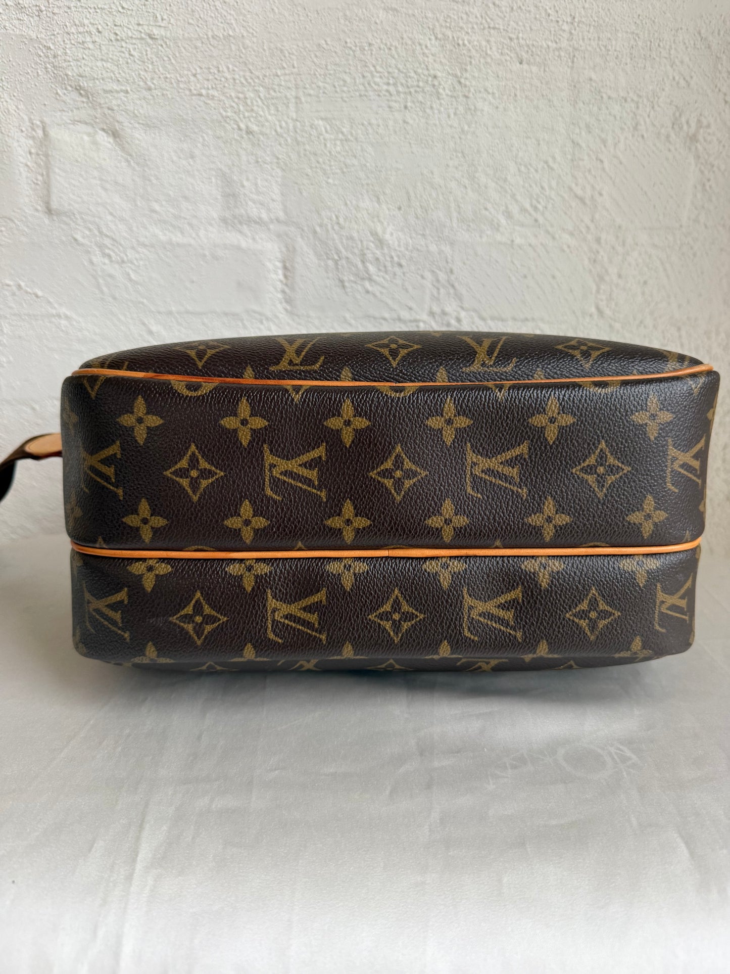 Louis Vuitton Reporter PM