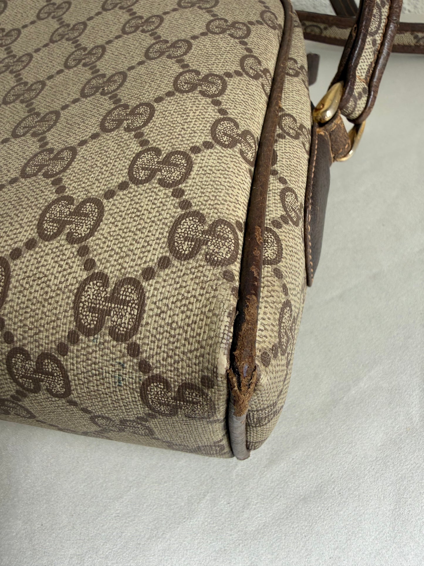 Gucci Crossbody bag