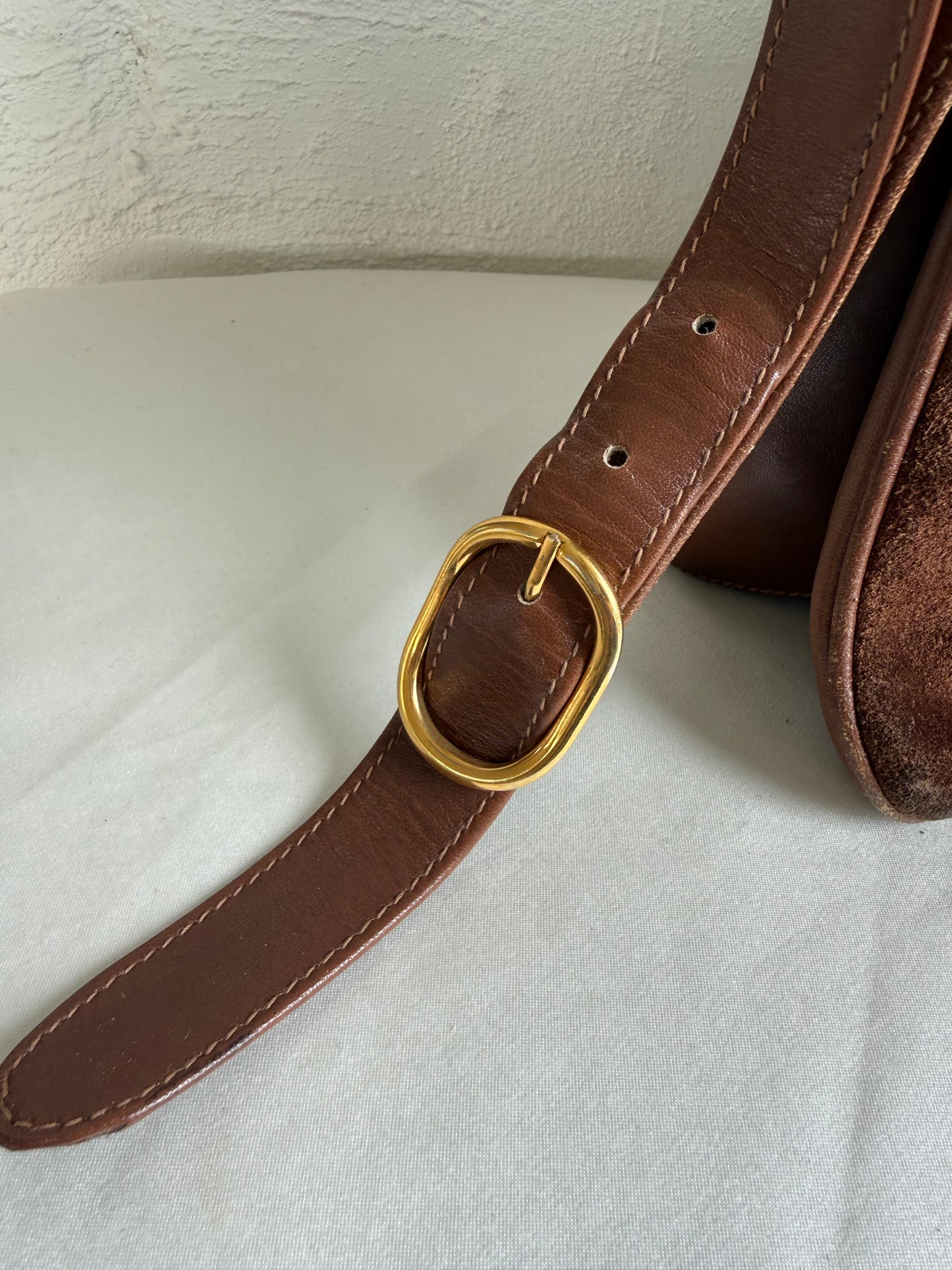 Gucci Suede Shoulder bag