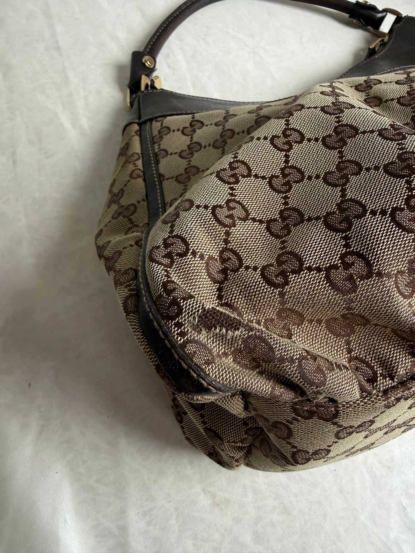 Gucci Hobo bag