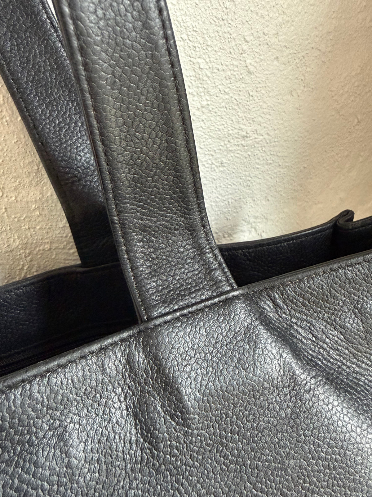 Chanel Tote bag