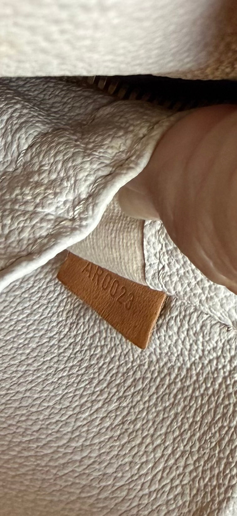 Louis Vuitton Spontini