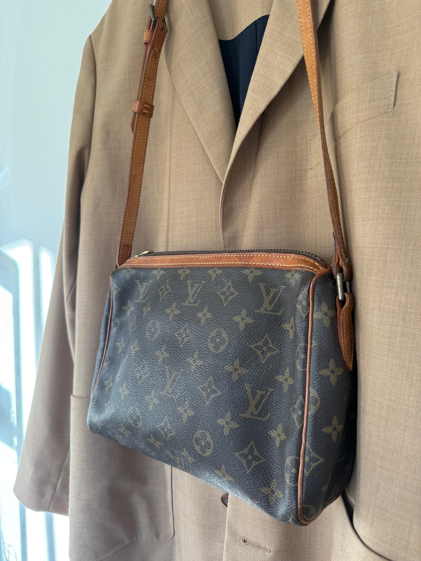 Louis Vuitton Tulle Lee