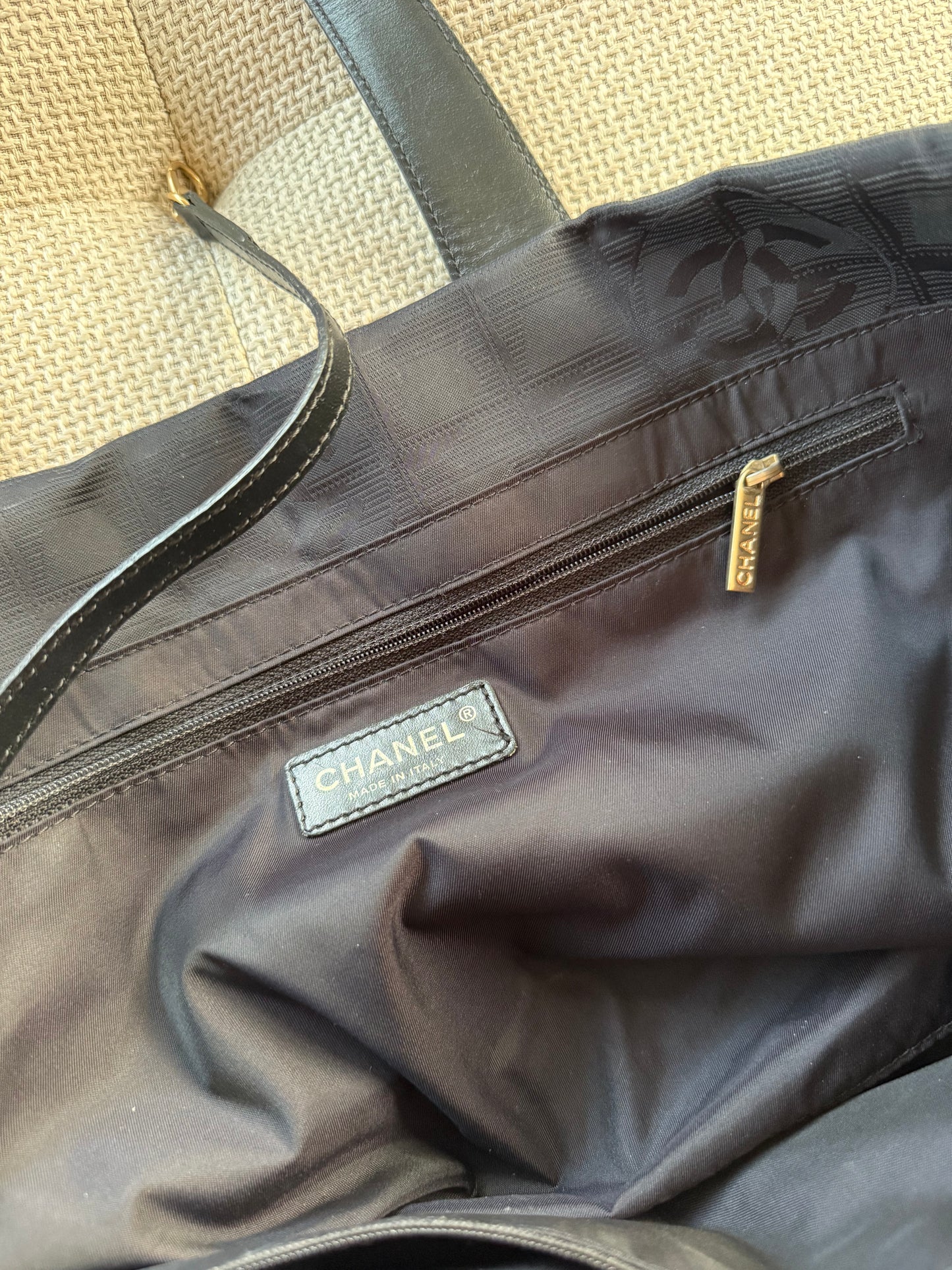 Chanel shopper