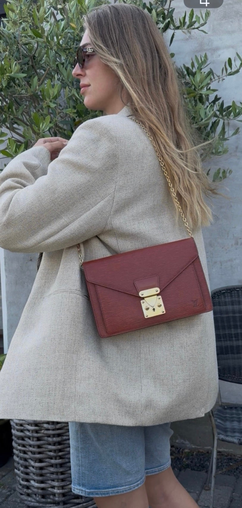 Louis Vuitton Dragonne Epi Clutch/crossbody bag