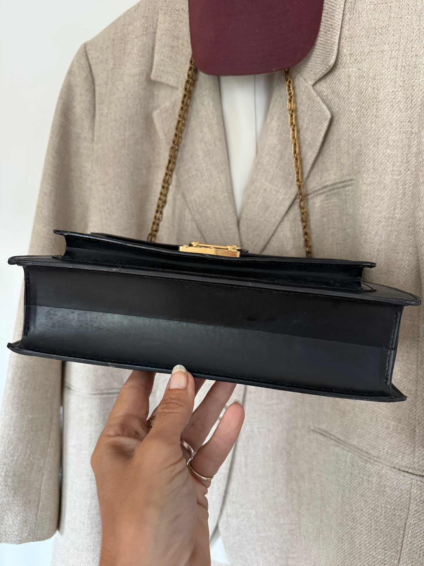 Louis Vuitton Monceau 28