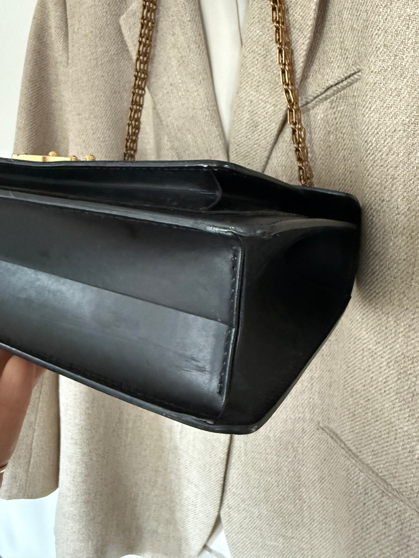 Louis Vuitton Monceau 28
