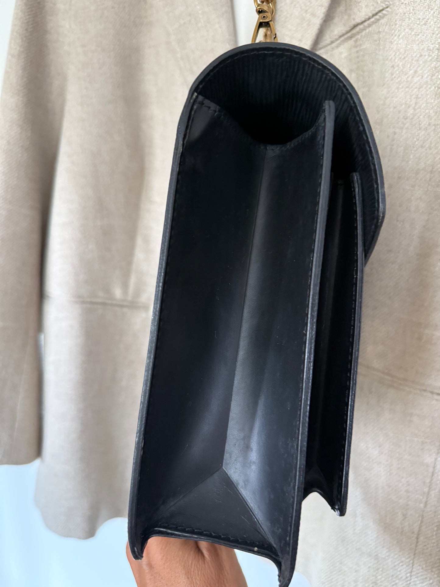 Louis Vuitton Monceau 28