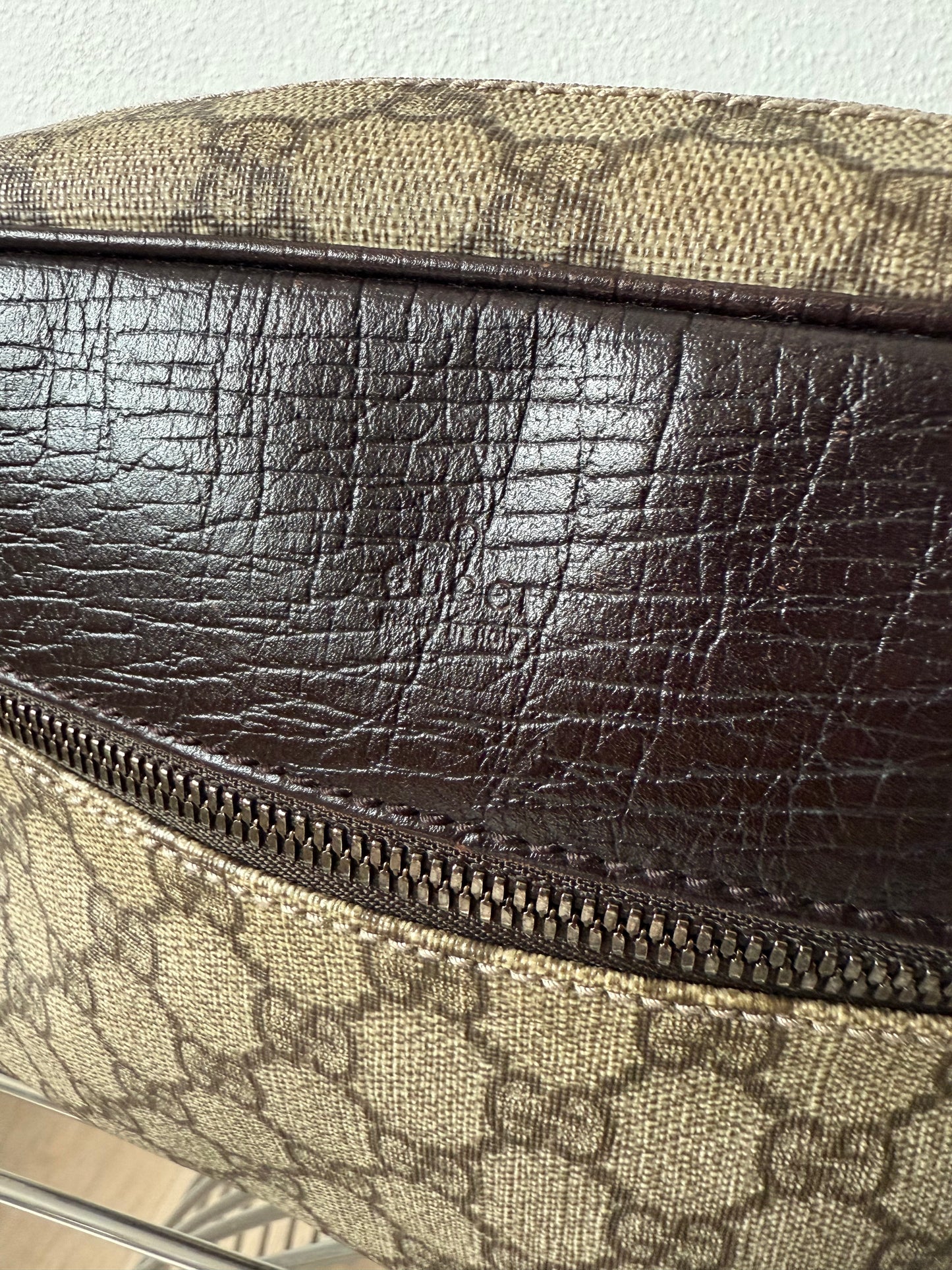 Gucci Crossbody bag
