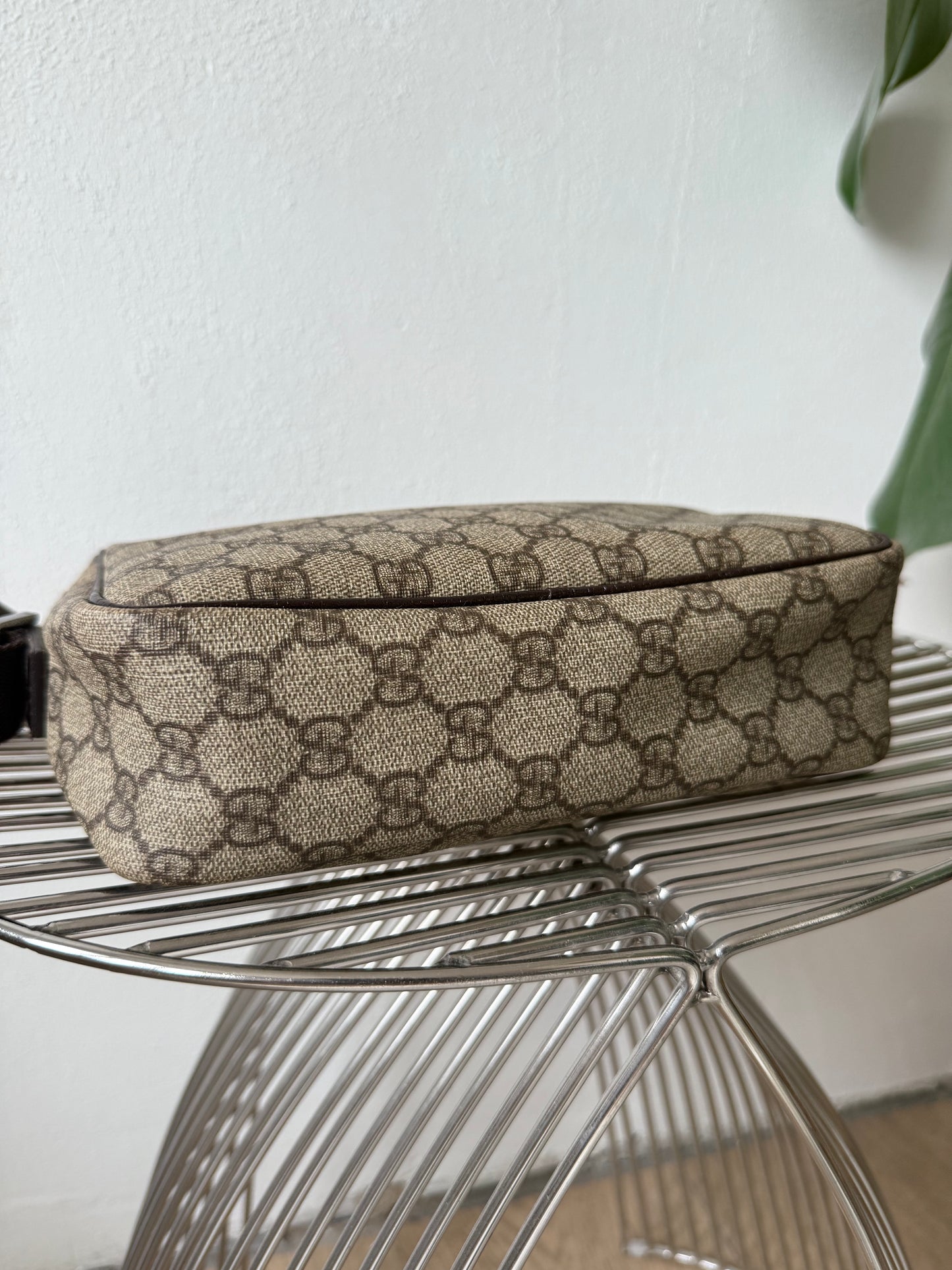 Gucci Crossbody bag