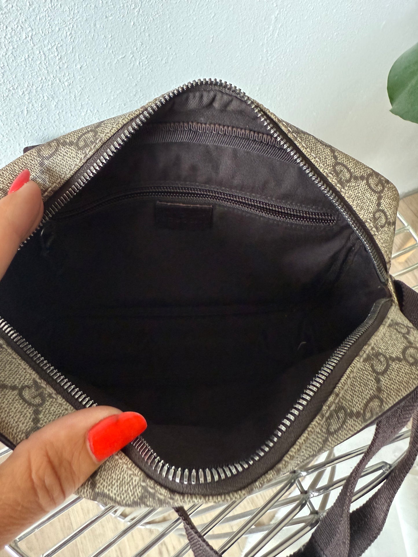 Gucci Crossbody bag