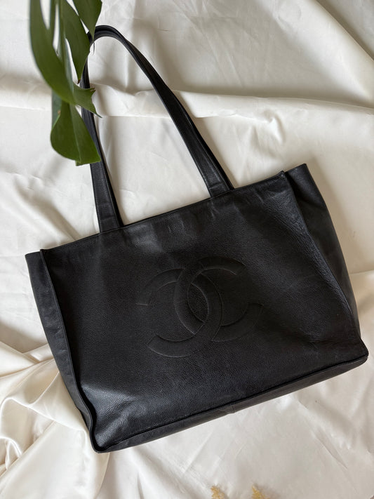 Chanel Tote Shopper bag