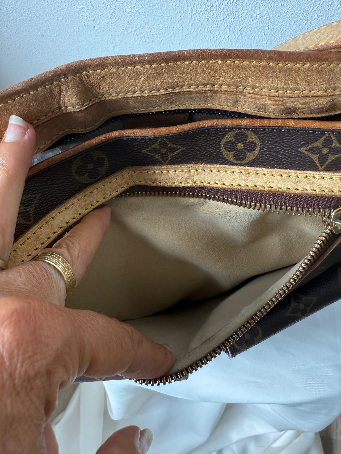 Louis Vuitton Hudson GM