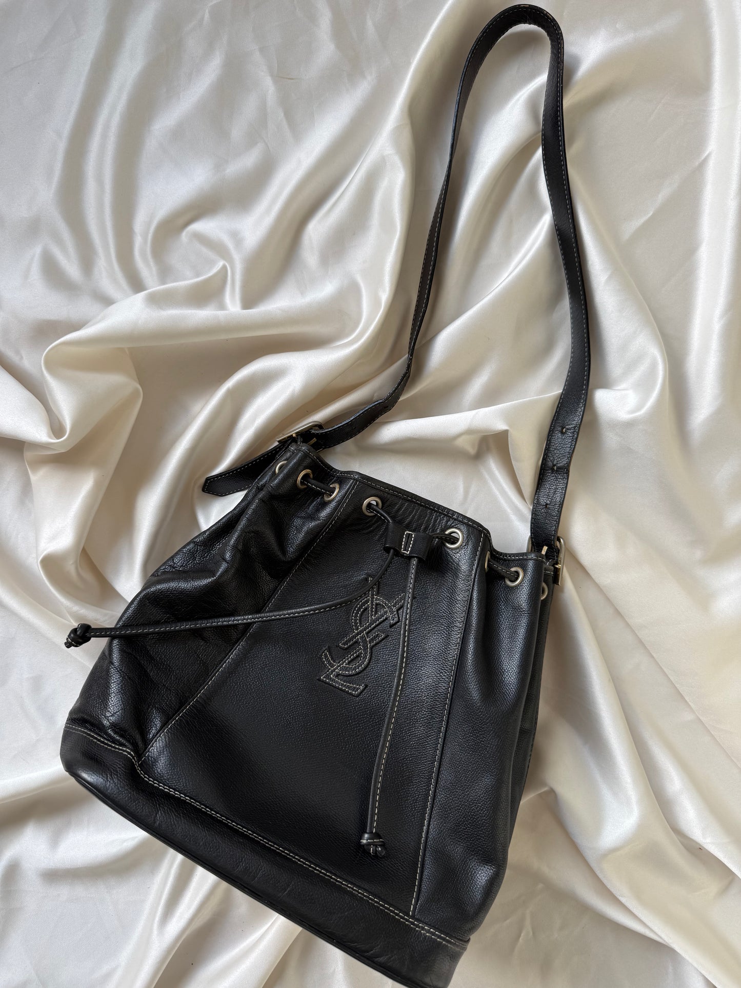 Yves Saint Laurent Bucket bag