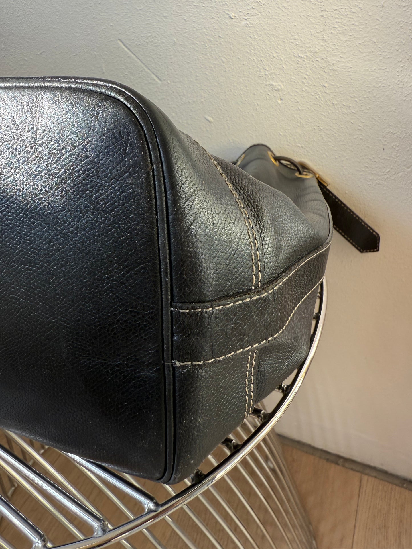 Yves Saint Laurent Bucket bag