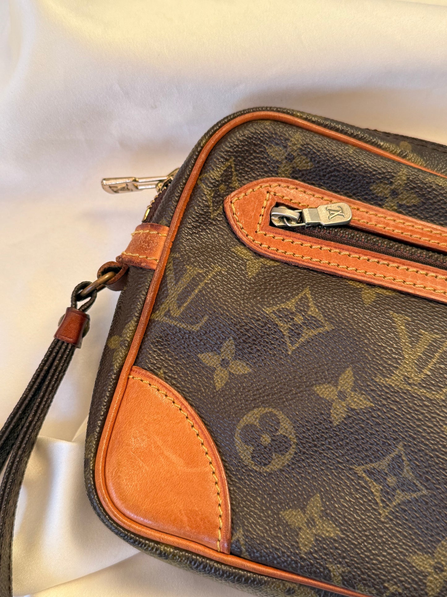 Louis Vuitton Marly Dragonne GM Clutch bag