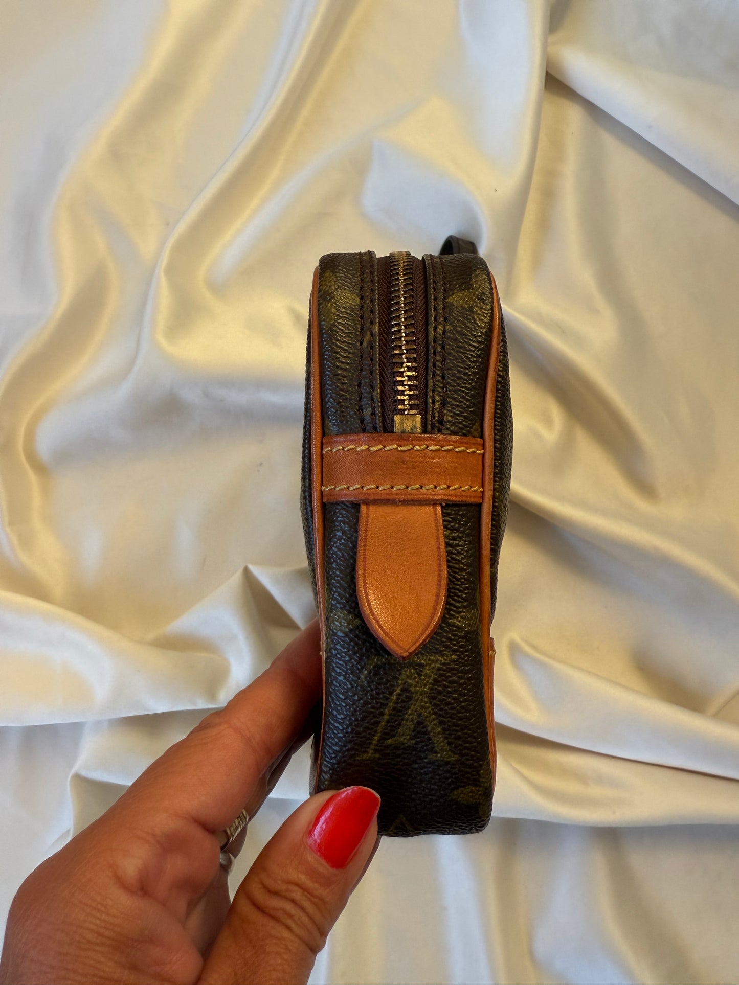 Louis Vuitton Marly Dragonne GM Clutch bag
