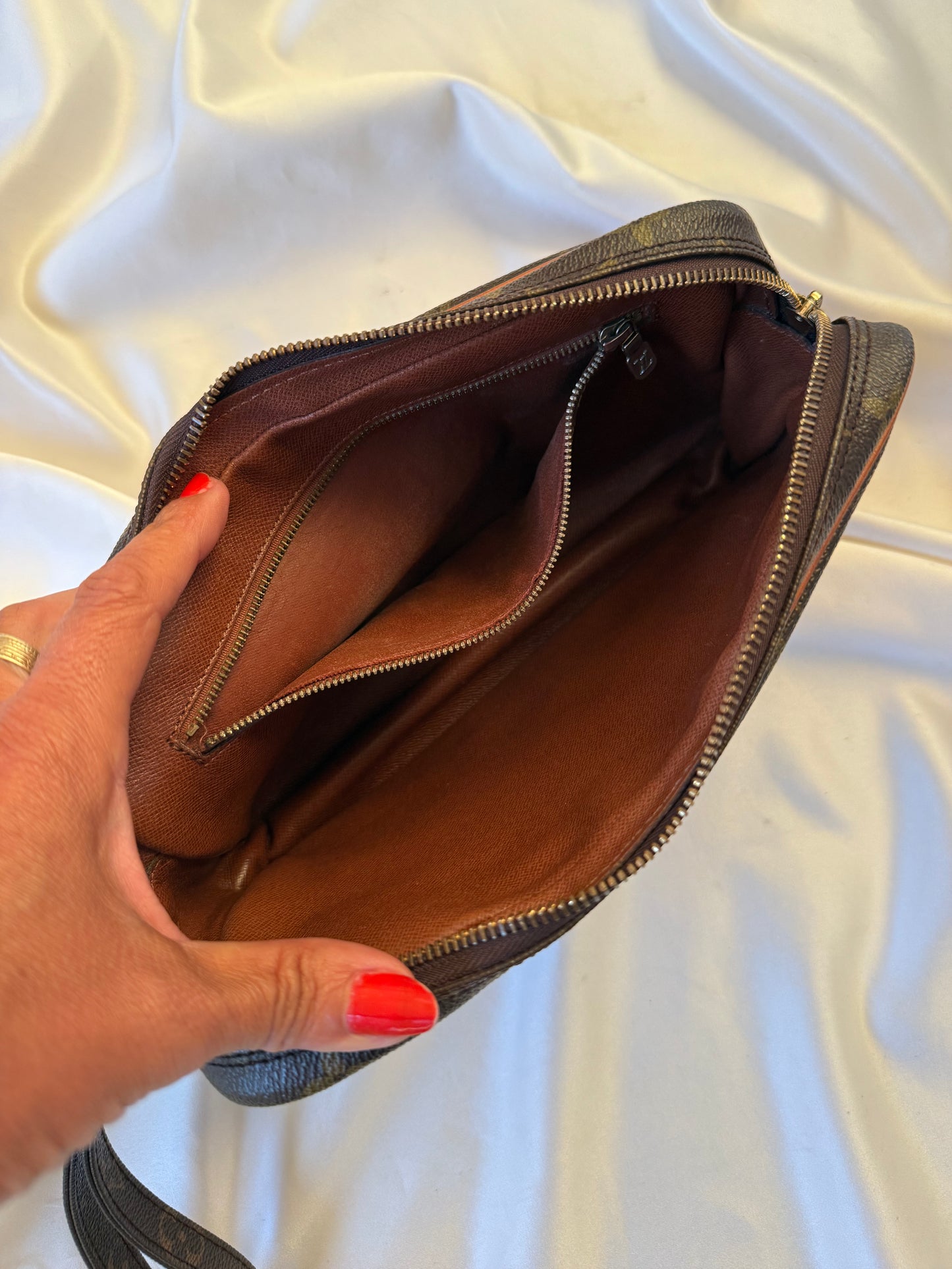 Louis Vuitton Marly Dragonne GM Clutch bag