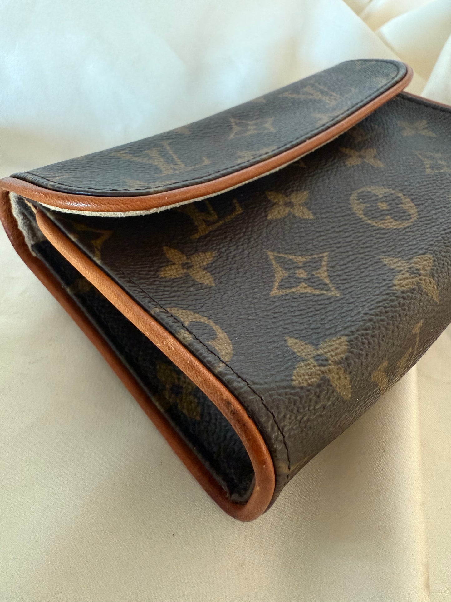 Louis Vuitton Pochette Florentine waist bag