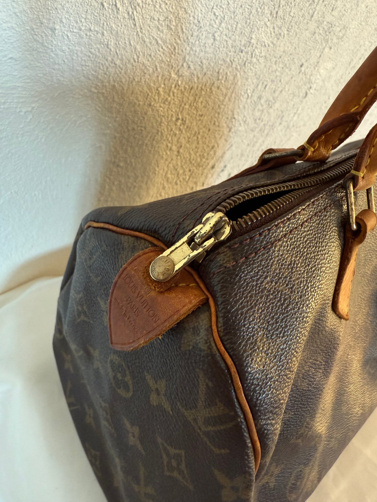 Louis Vuitton Speedy 30